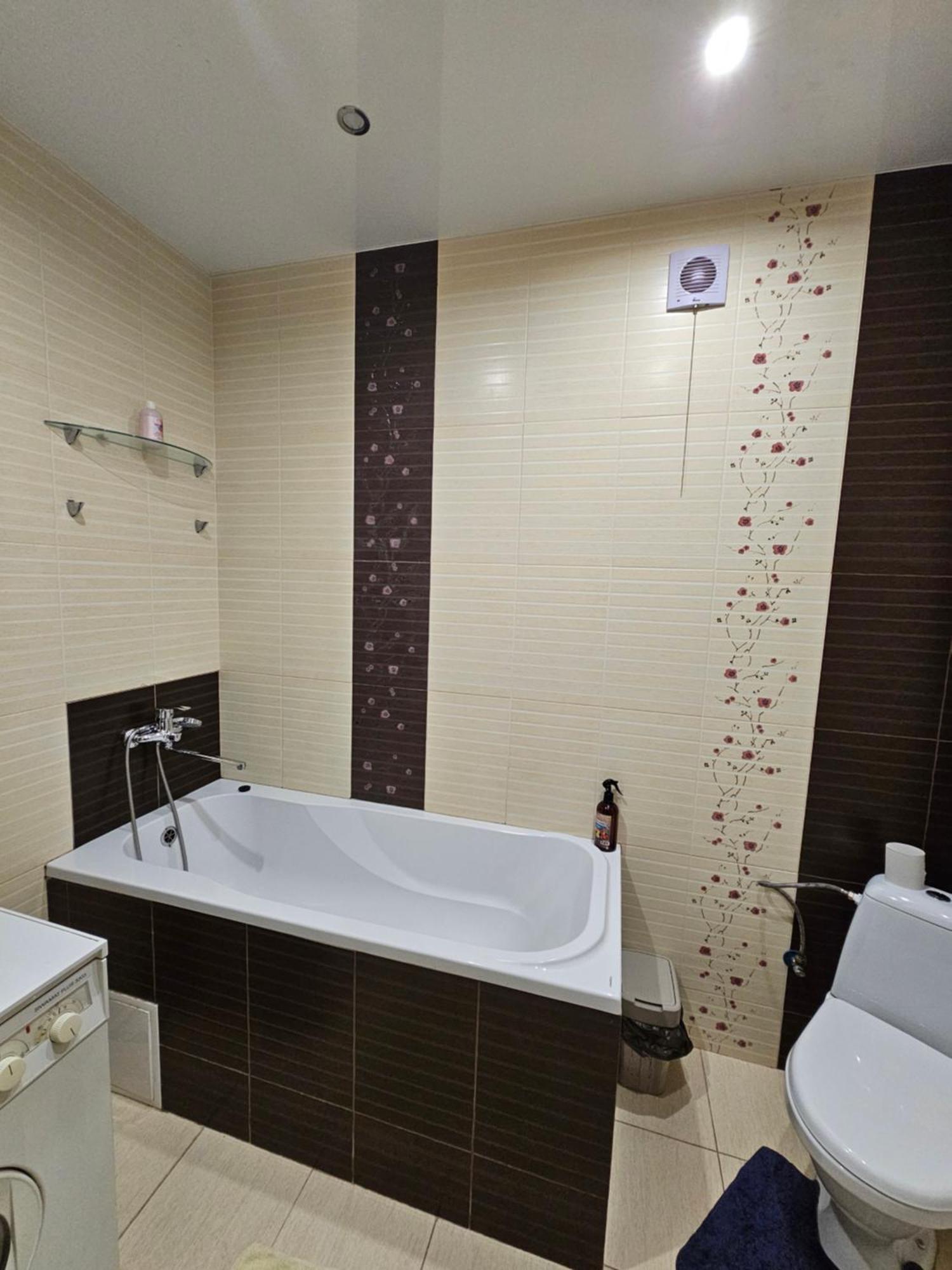 Новобудова.Центр.Перемоги Lutsʼk Habitación foto